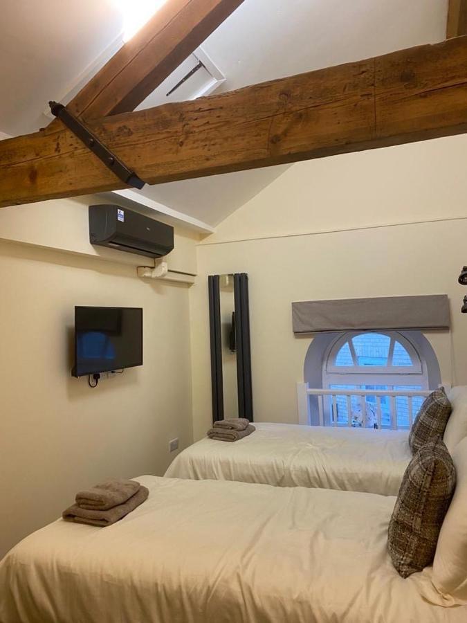 Top Tip Rooms Newmarket นิวมาร์เก็ต ภายนอก รูปภาพ